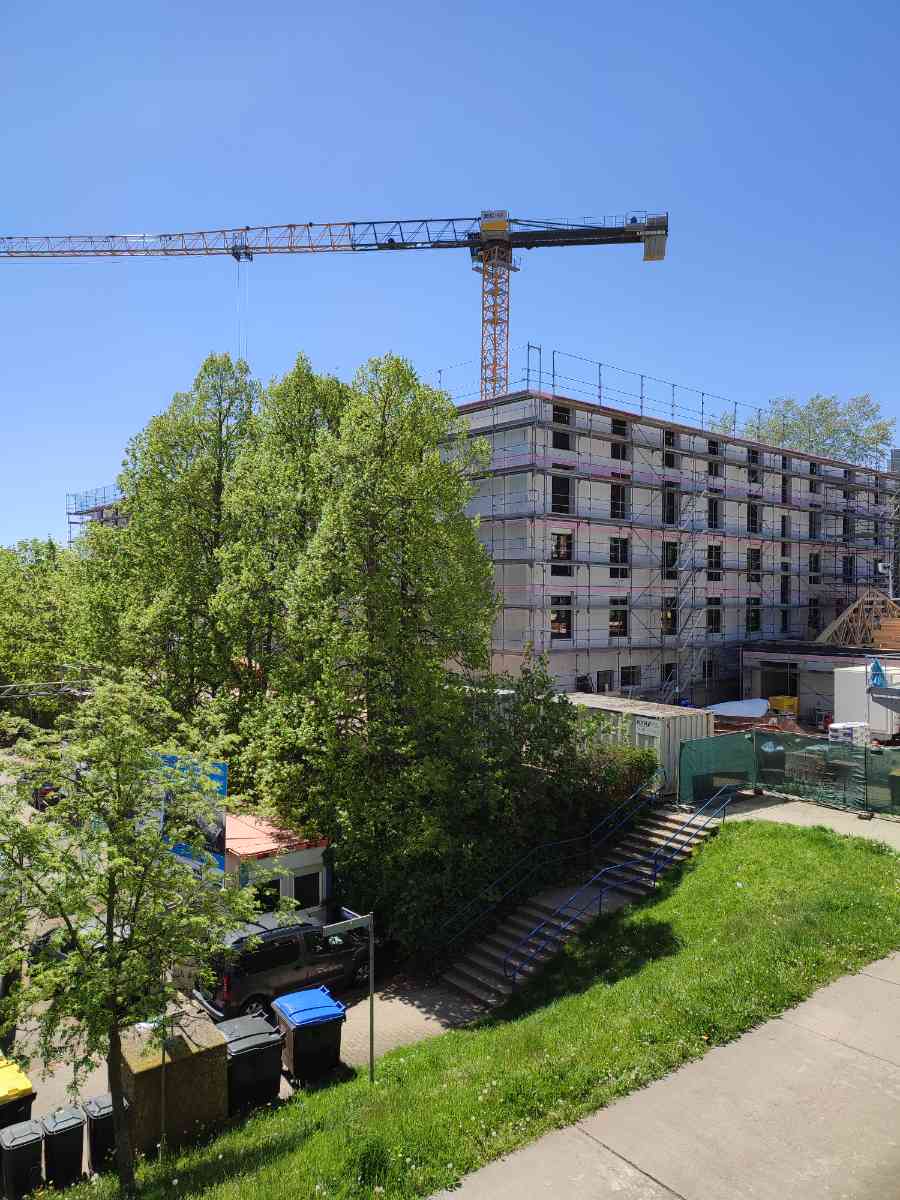 snaphot Döbeln, Aktuell am Pflegebunker in Döbeln Nord. Der Aufbau des Dachstuhles steht kurz bevor, 09.05.2023 13:07