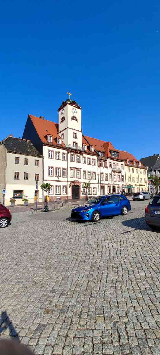 snaphot Leisnig, Das Rathaus von Leisnig am Marktplatz von Leisnig, 30.05.2023 01:39