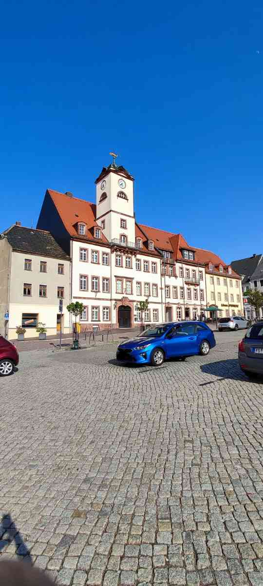 snaphot Leisnig, Das Rathaus von Leisnig am Marktplatz von Leisnig, 29.05.2023 23:39