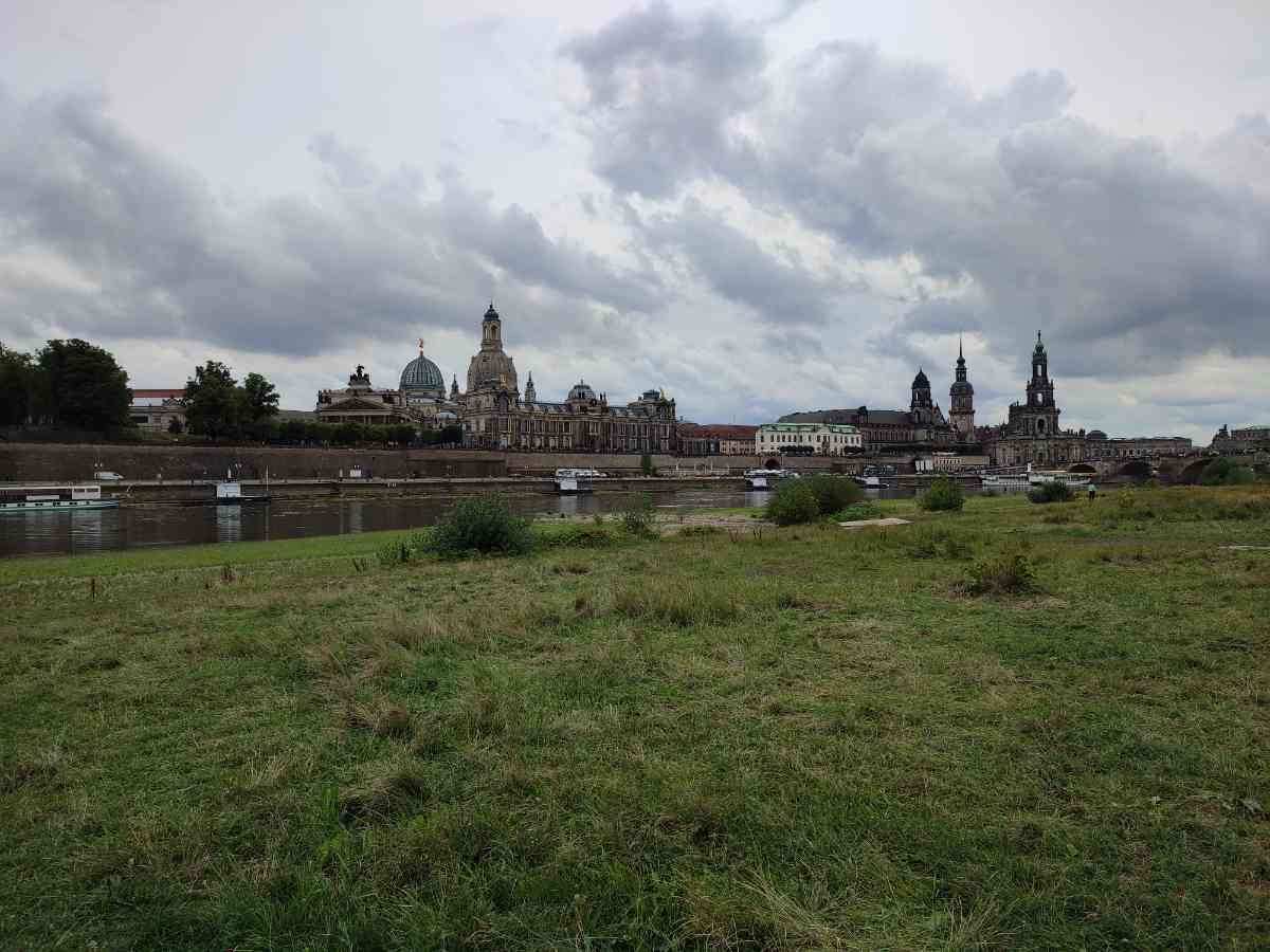 snaphot Dresden, Mit Kulisse der Dresdner Altstadt, 06.08.2023 16:06