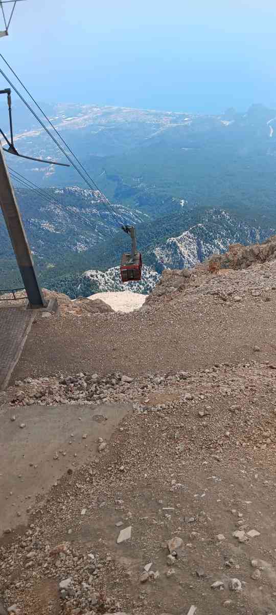 snaphot Kemer, Blick vom Tahtali auf die Seilbahn und nach Camyuva, 29.04.2025 07:07